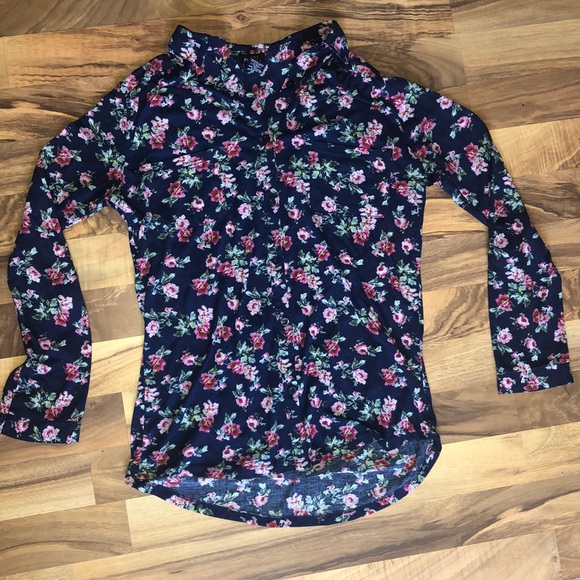 Light floral mid-sleeve blouse - Picture 1 of 2